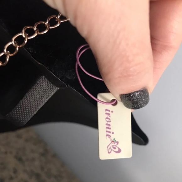 NWT purchased in Italy , costume necklace - Picture 3 of 3